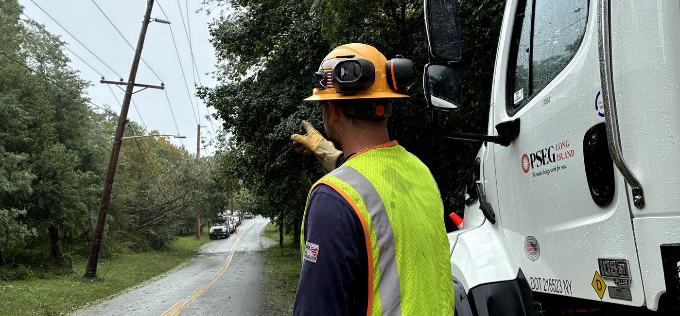 PSEG Long Island lineworker
