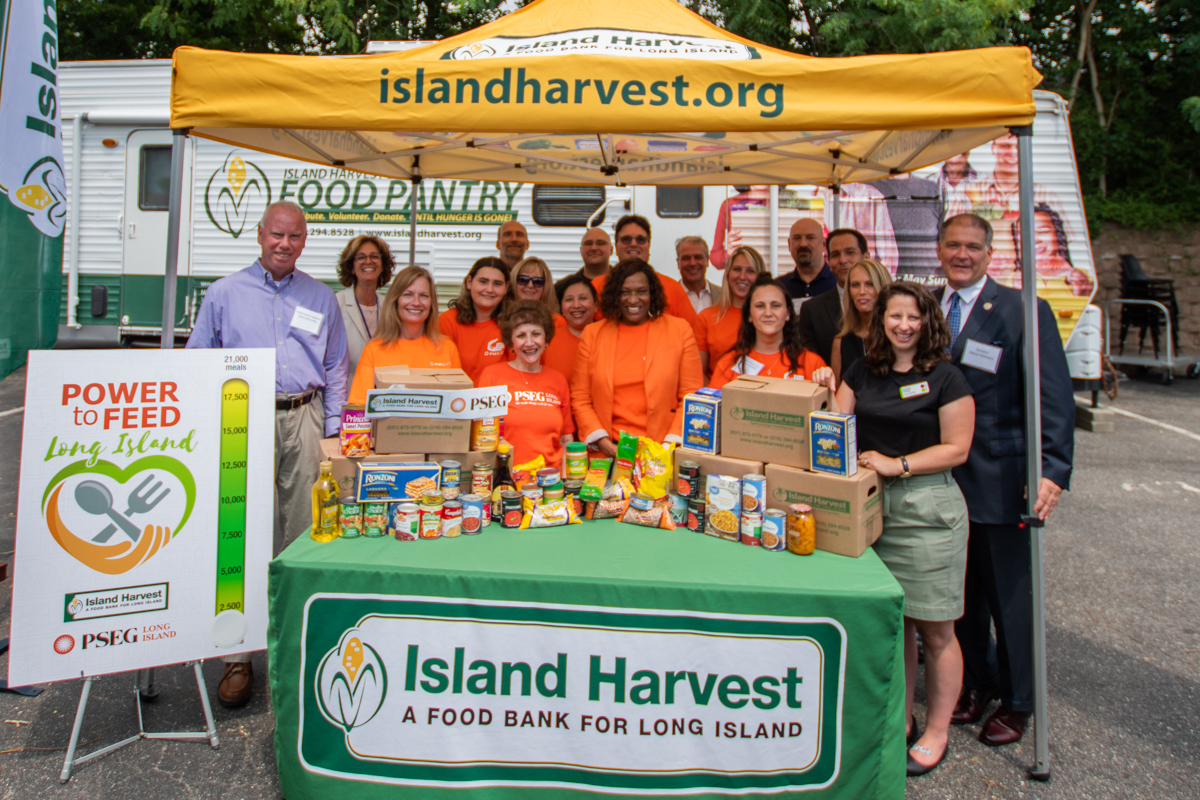 Members of PSEG Long Island, including Power to Feed Long Island employee-ambassadors, joined Island Harvest, representatives from partner supermarkets and elected officials to announce the start of this important initiative to support our neighbors challenged with food insecurity